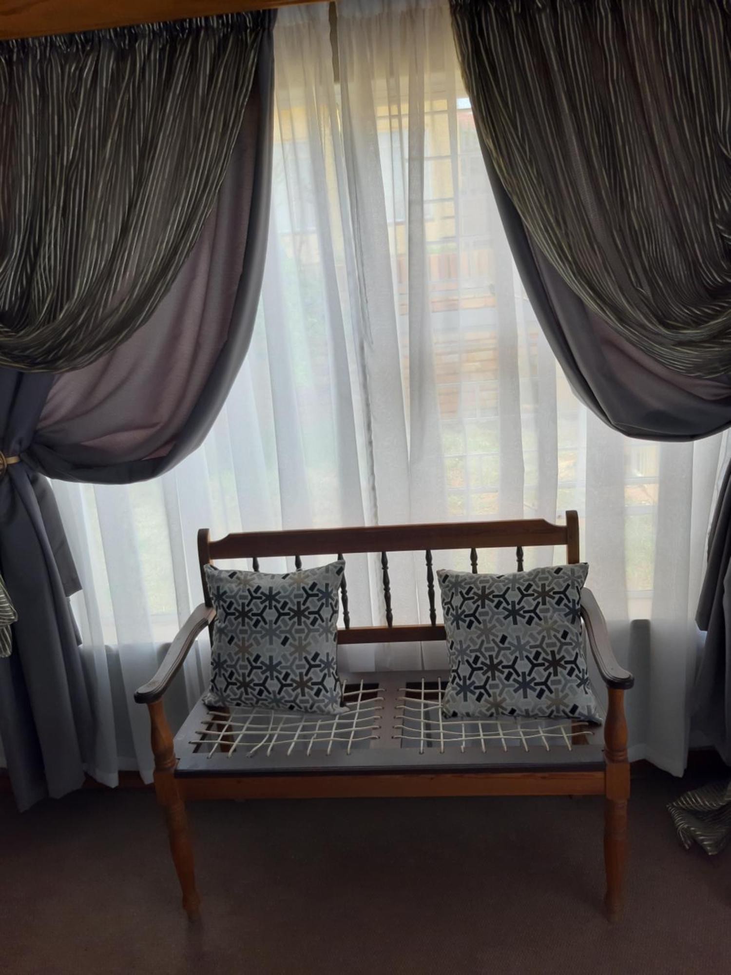 Fochville Guesthouse Oda fotoğraf